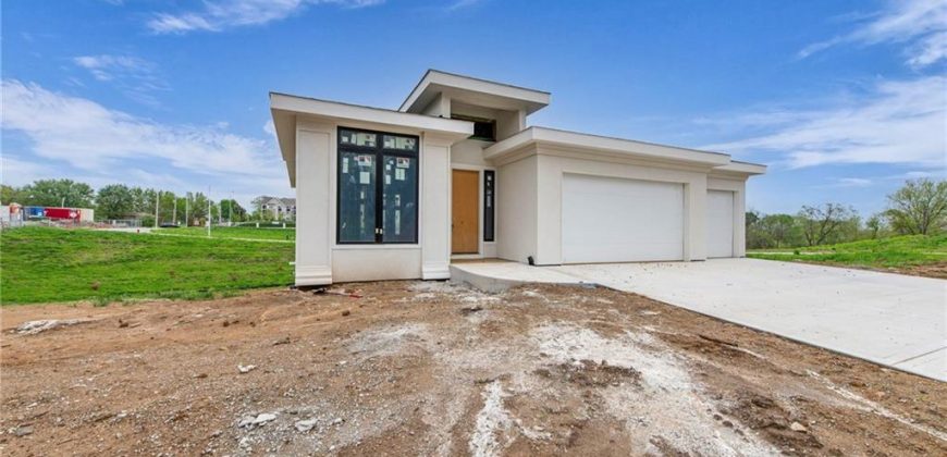 Homes for Sale in Kansas City, MO 64154 | 2611 NW 84th Terrace