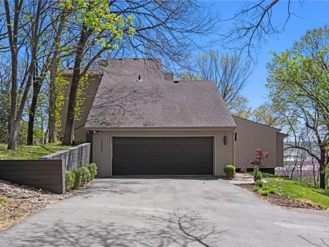 Homes for Sale in Riverside, MO 64150 | 5342 NW Platte Road