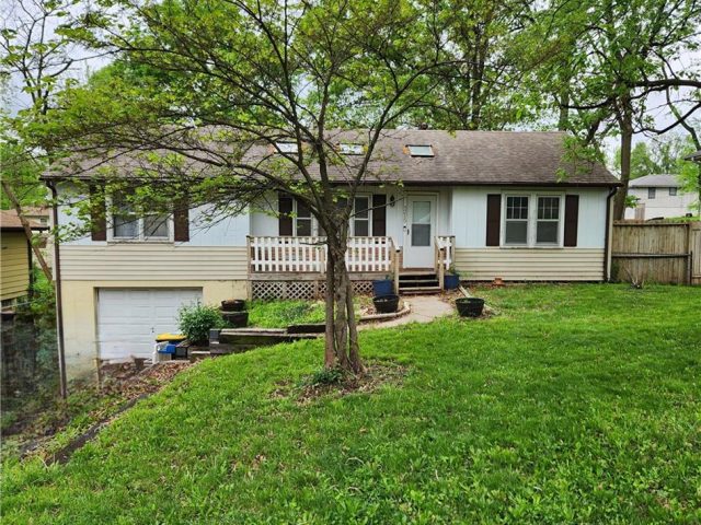 Homes for Sale in Kansas City, MO 64117 | 5215 NE 46th Street