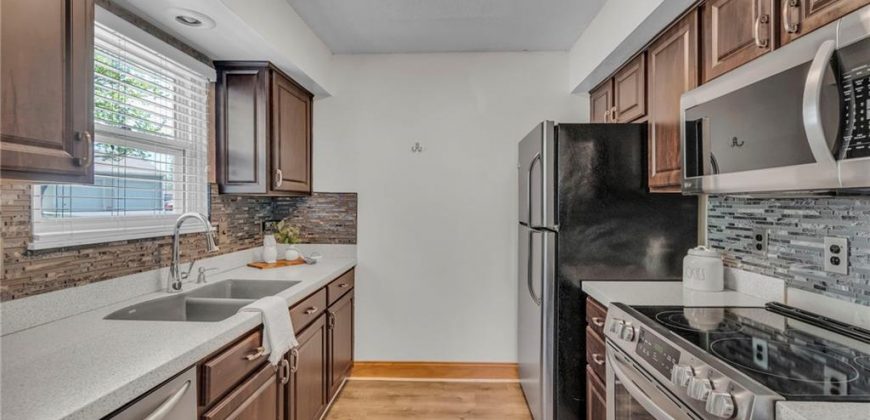 Homes for Sale in Kansas City, MO 64151 | 8272 NW Barrybrooke Drive