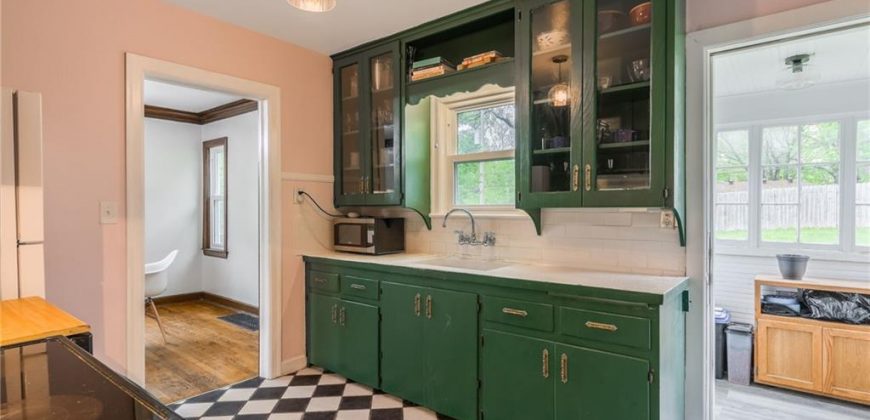 Homes for Sale in Kansas City, MO 64117 | 3521 N Walrond Avenue