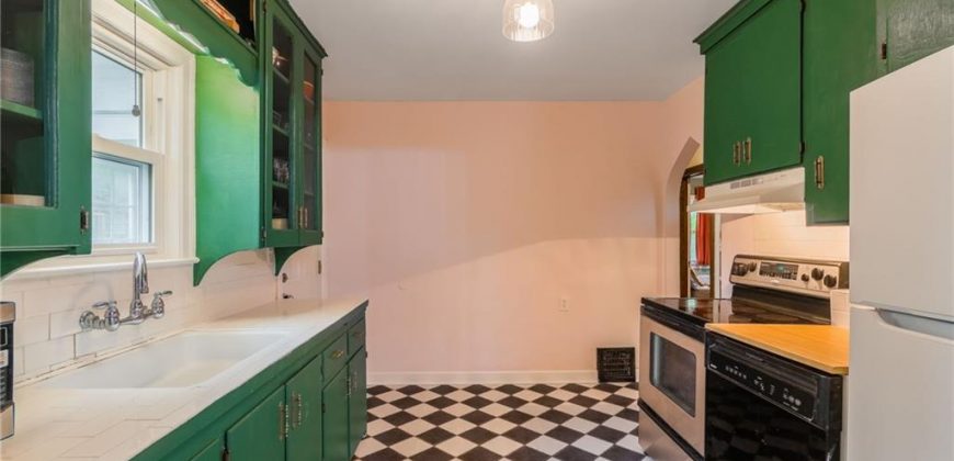Homes for Sale in Kansas City, MO 64117 | 3521 N Walrond Avenue