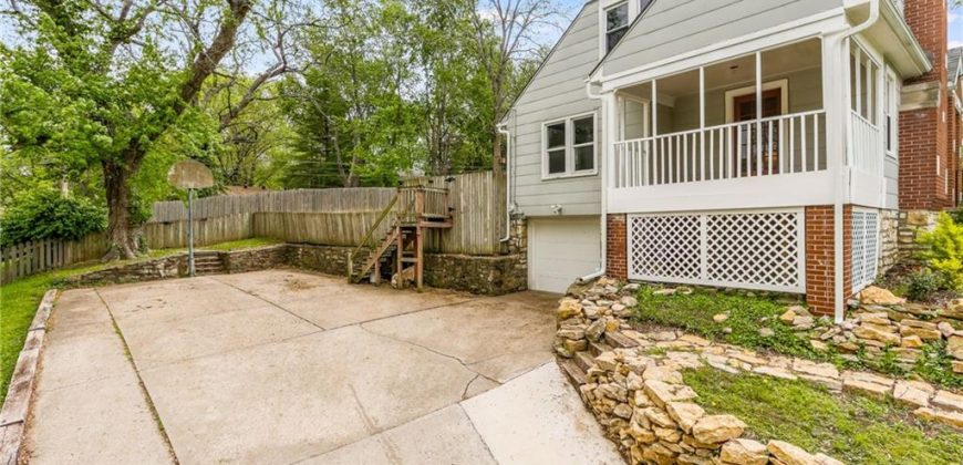 Homes for Sale in Kansas City, MO 64117 | 3521 N Walrond Avenue
