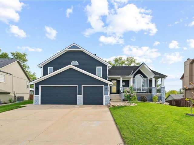 Homes for Sale in Liberty, MO 64068 | 1160  Silverleaf Lane