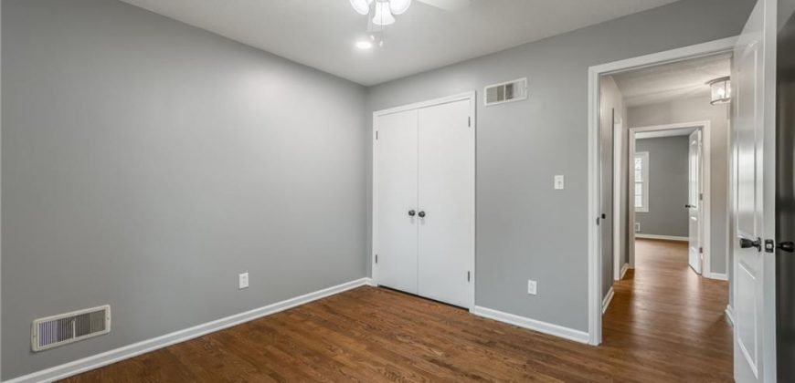 Homes for Sale in Kansas City, MO 64119 | 6806 N Euclid Avenue