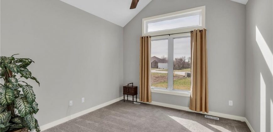Homes for Sale in Smithville, MO 64089 | 502  Whitetail Court