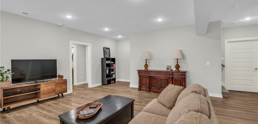Homes for Sale in Smithville, MO 64089 | 502  Whitetail Court