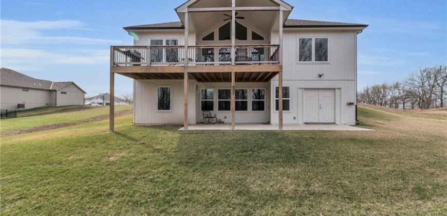 Homes for Sale in Smithville, MO 64089 | 502  Whitetail Court