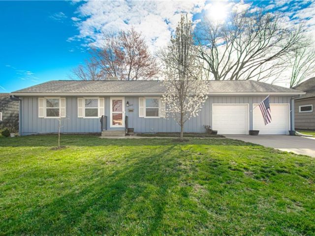 Homes for Sale in Kansas City, MO 64119 | 4849 N Gladstone Avenue