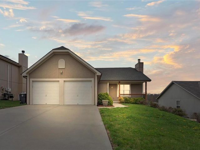 Homes for Sale in Kansas City, MO 64157 | 8309 NE 116th Street
