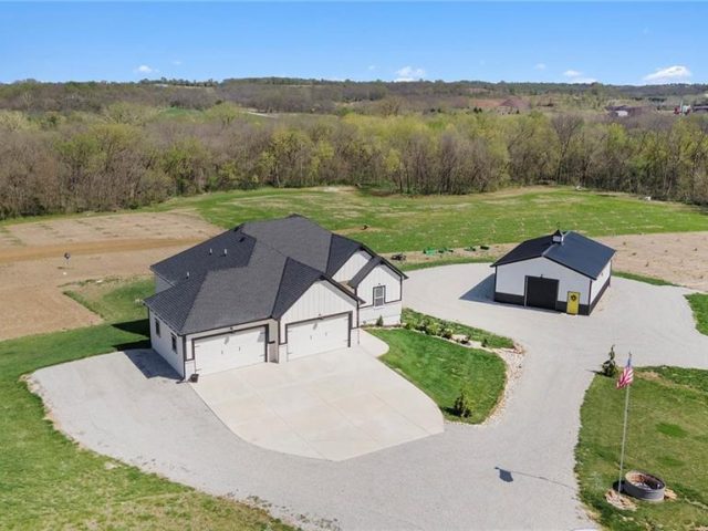 Homes for Sale in Dearborn, MO 64439 | 22575  New Market Cemetery Road