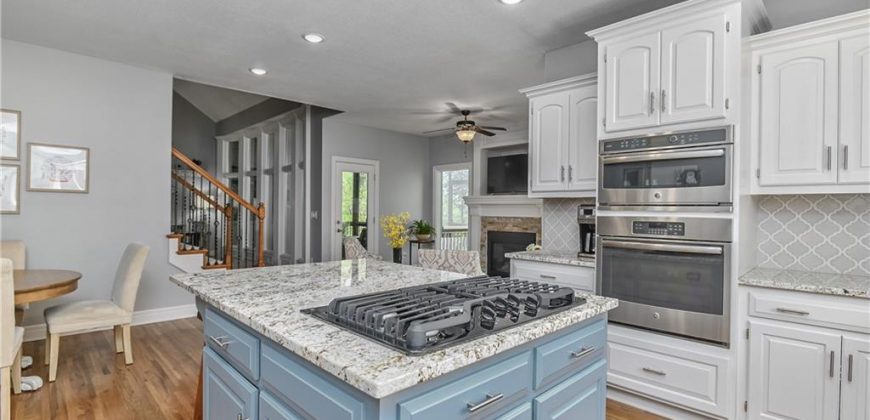 Homes for Sale in Parkville, MO 64152 | 6195 N White Oak Drive