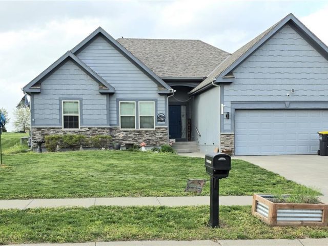 Homes for Sale in Kearney, MO 64060 | 914 W 9th Avenue