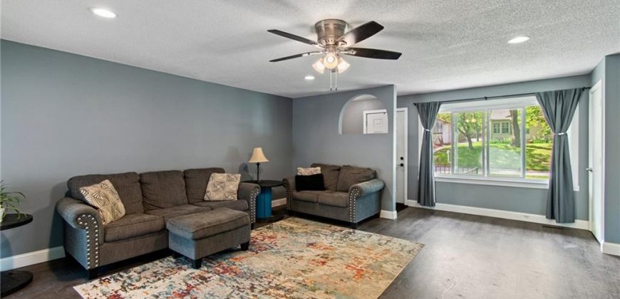 Homes for Sale in Claycomo, MO 64119 | 135 E Longfellow Street