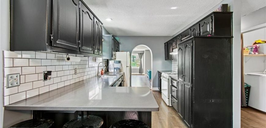 Homes for Sale in Claycomo, MO 64119 | 135 E Longfellow Street