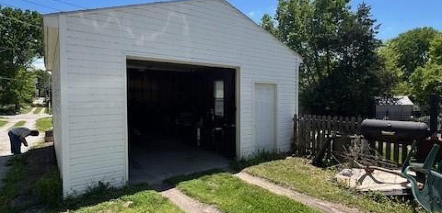 Homes for Sale in Liberty, MO 64068 | 217 N Missouri Street