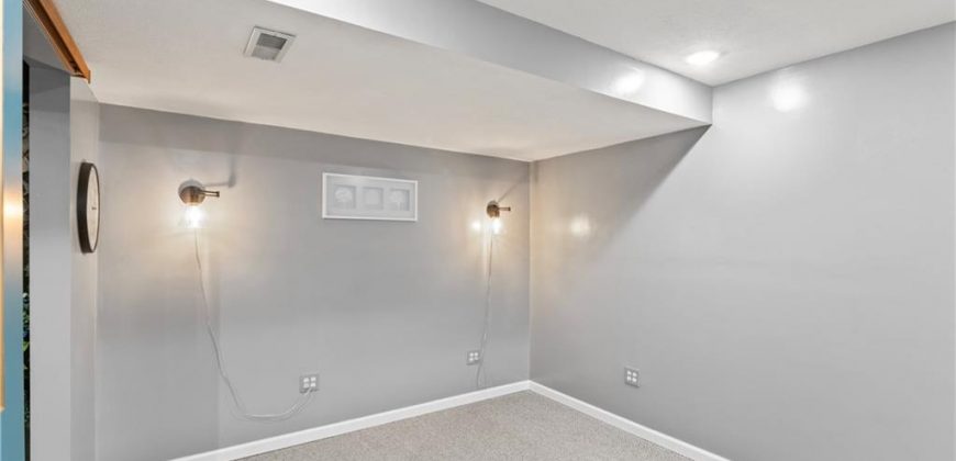Homes for Sale in Kansas City, MO 64157 | 9808 N Hedges Avenue