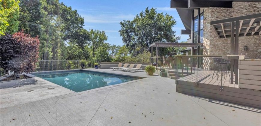 Homes for Sale in Kansas City, MO 64116 | 6 NW Briar Point Drive