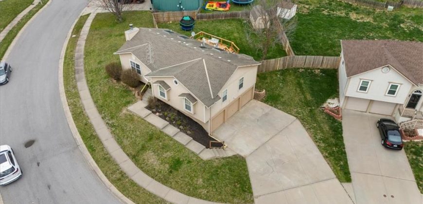 Homes for Sale in Kansas City, MO 64157 | 8409  107th Street