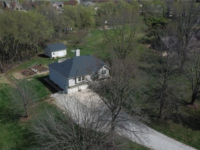 Homes for Sale in Kansas City, MO 64164 | 6620 NW 136th Street