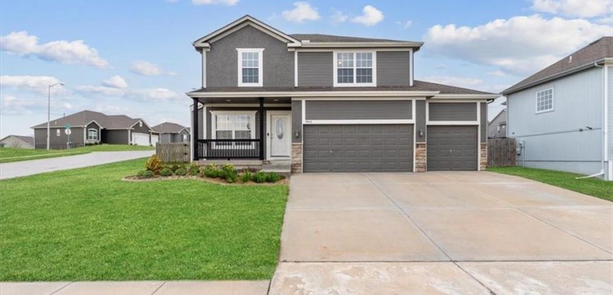 Homes for Sale in Kansas City, MO 64154 | 9611 N Adrian Place