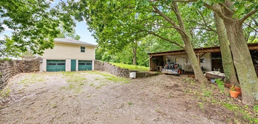 Homes for Sale in Platte City, MO 64079 | 11010  Platte River Road