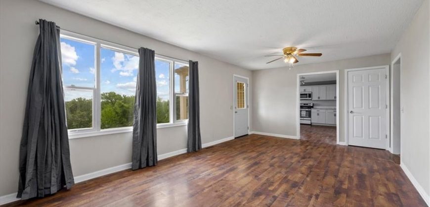 Homes for Sale in Platte City, MO 64079 | 11010  Platte River Road