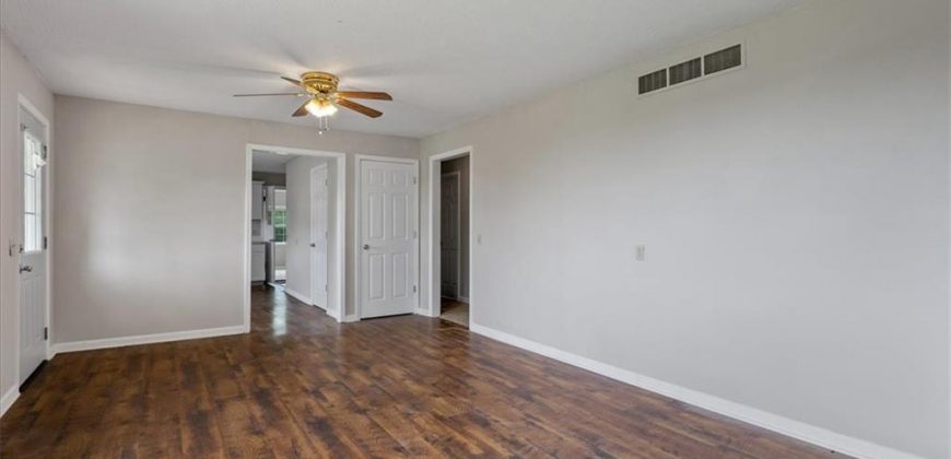 Homes for Sale in Platte City, MO 64079 | 11010  Platte River Road