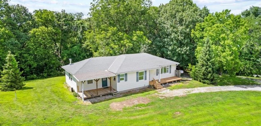 Homes for Sale in Platte City, MO 64079 | 11010  Platte River Road