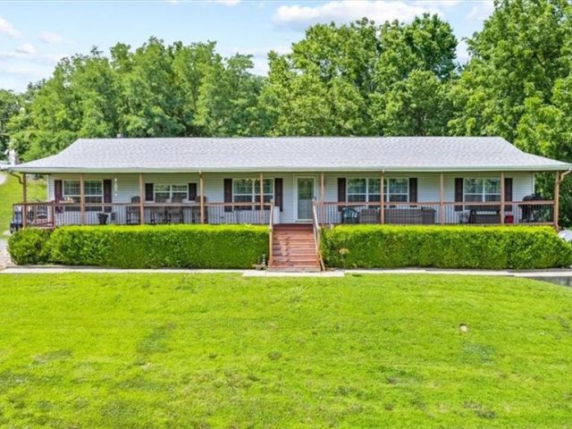 Homes for Sale in Platte City, MO 64079 | 11012  Platte River Road