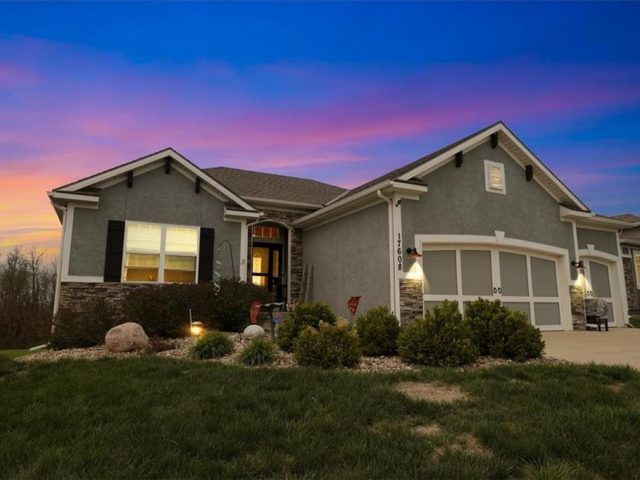 Homes for Sale in Smithville, MO 64089 | 17608  Greyhawke Ridge Drive