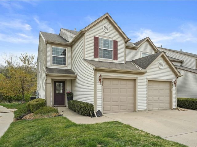 Homes for Sale in Kansas City, MO 64118 | 5439 N Mercier Avenue