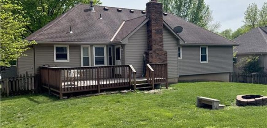 Homes for Sale in Gladstone, MO 64119 | 4024 NE 59th Terrace