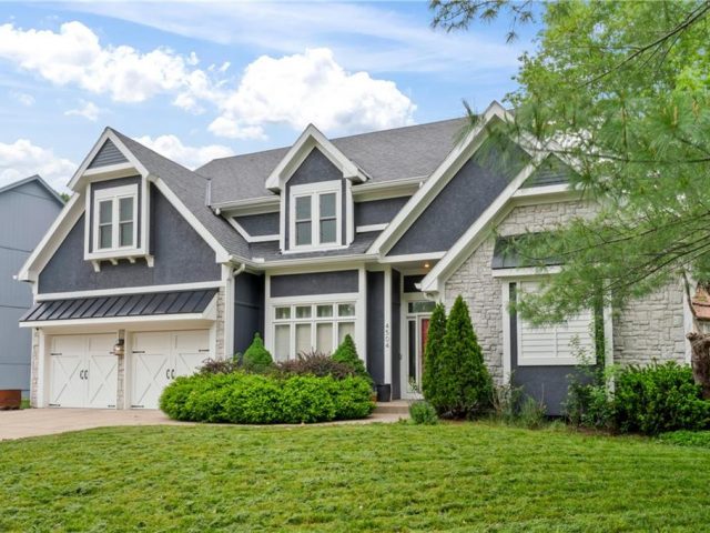 Homes for Sale in Kansas City, MO 64119 | 4504 NE 60th Terrace