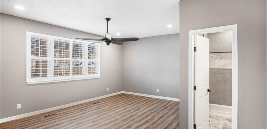 Homes for Sale in Parkville, MO 64152 | 10609 NW Meadow Lane Drive