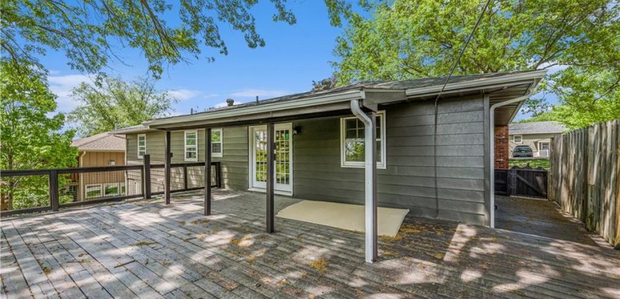 Homes for Sale in Parkville, MO 64152 | 10609 NW Meadow Lane Drive