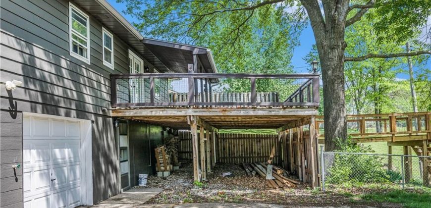 Homes for Sale in Parkville, MO 64152 | 10609 NW Meadow Lane Drive