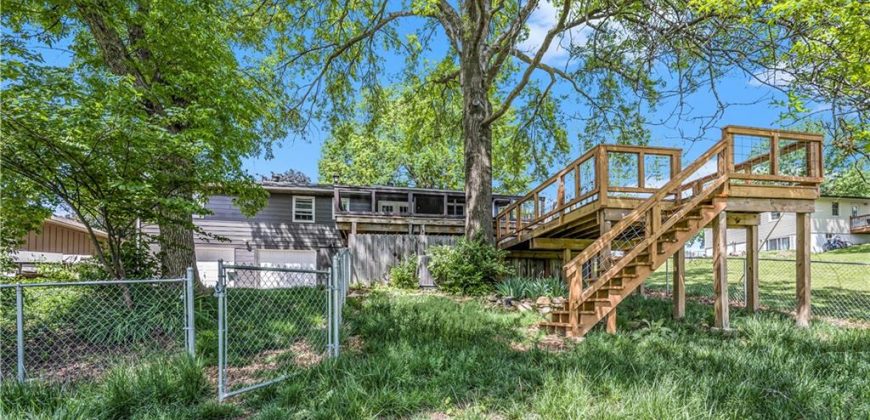 Homes for Sale in Parkville, MO 64152 | 10609 NW Meadow Lane Drive