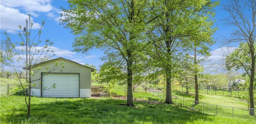 Homes for Sale in Parkville, MO 64152 | 10609 NW Meadow Lane Drive