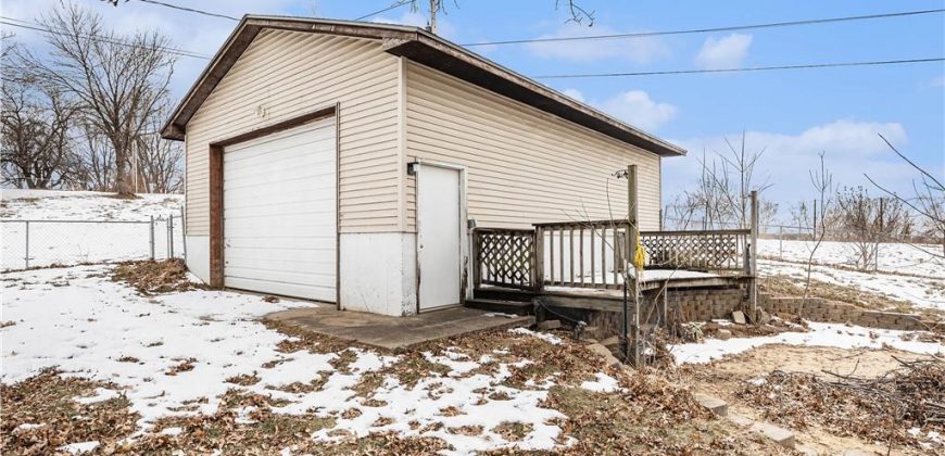 Homes for Sale in Parkville, MO 64152 | 10609 NW Meadow Lane Drive