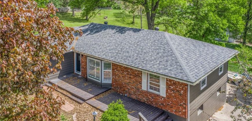 Homes for Sale in Parkville, MO 64152 | 10609 NW Meadow Lane Drive