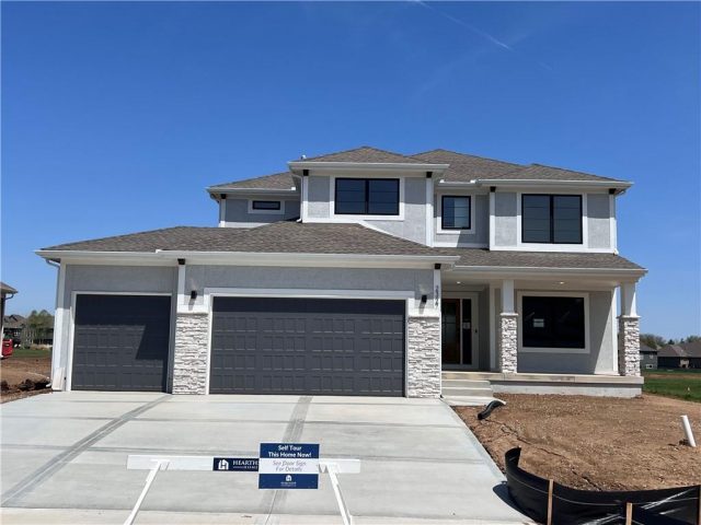 Homes for Sale in Kearney, MO 64060 | 2327  Fishing Lane