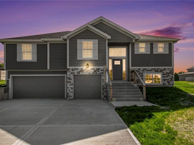 Homes for Sale in Excelsior Springs, MO 64024 | 12414  Adam Street