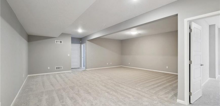 Homes for Sale in Kansas City, MO 64156 | 7005 NE 103rd Street