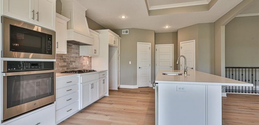 Homes for Sale in Kansas City, MO 64156 | 10216 N Winchester Avenue