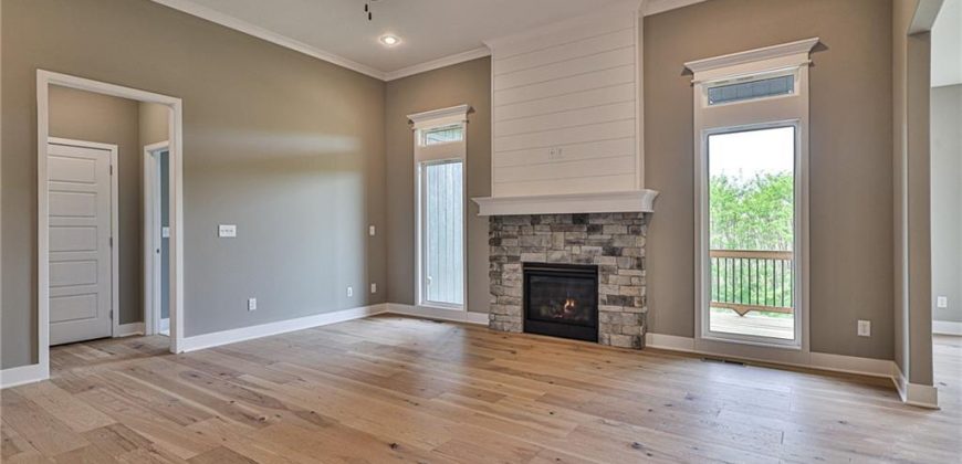 Homes for Sale in Kansas City, MO 64156 | 10216 N Winchester Avenue