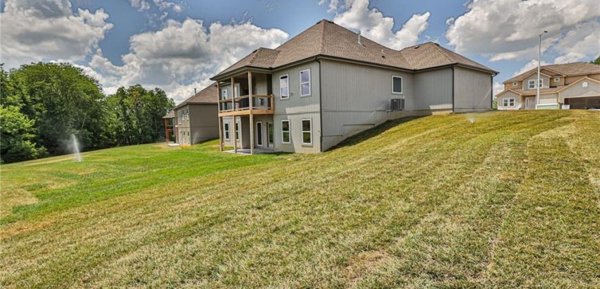 Homes for Sale in Kansas City, MO 64156 | 7001 NE 103rd Street