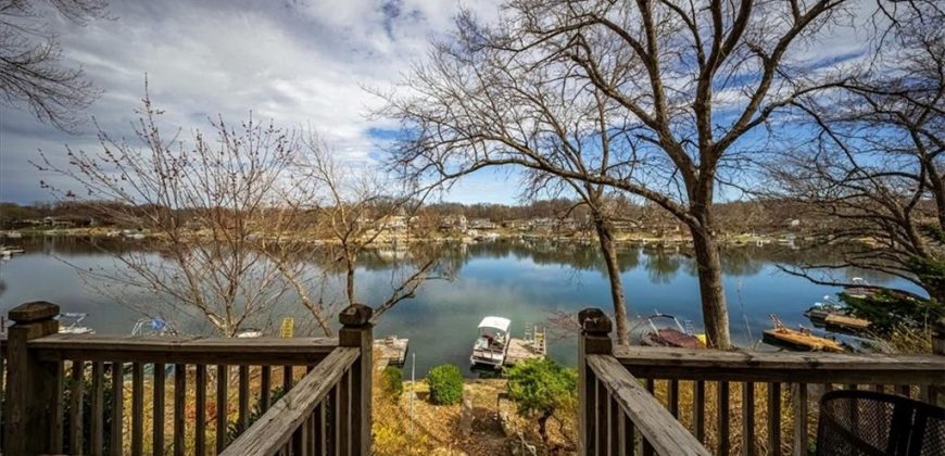 Homes for Sale in Kansas City, MO 64151 | 817 NW South Shore Drive