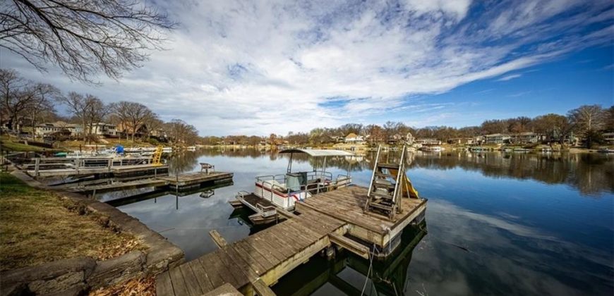Homes for Sale in Kansas City, MO 64151 | 817 NW South Shore Drive