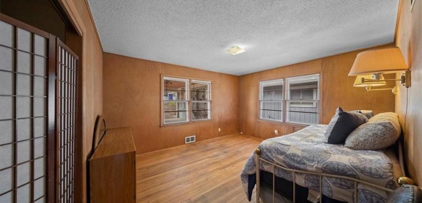 Homes for Sale in Kansas City, MO 64151 | 817 NW South Shore Drive